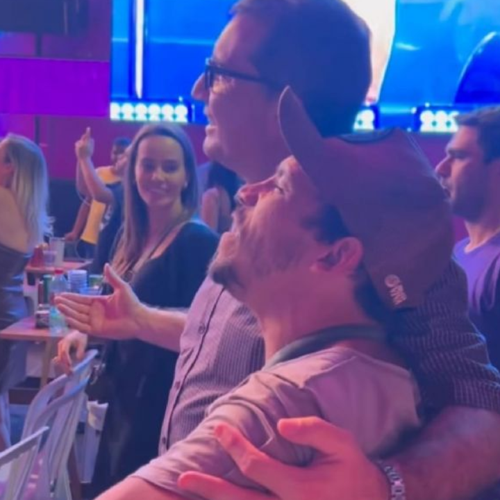 Área para pessoas com deficiência vira privilégio de assessores na Festa do Folclore