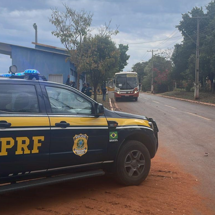 Após denúncias das mães, PRF flagra ônibus escolares de Arapuá em condições precárias em Três Lagoas