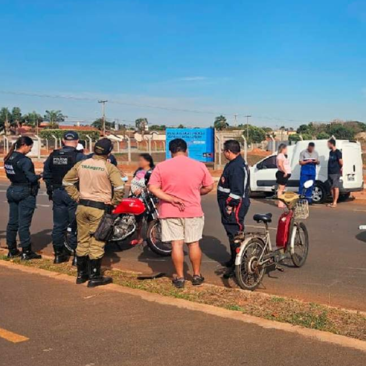 Vídeo: Acidente entre motos deixa duas pessoas feridas em Três Lagoas