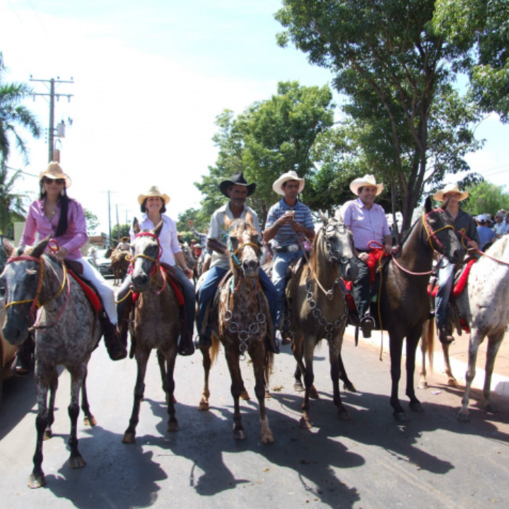 Câmara aprova mais de R$ 600 mil para cavalgada do Arapuá e levanta questionamentos