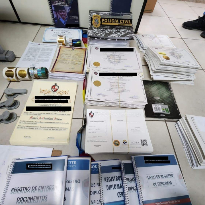 PF desmonta rede de diplomas falsos em megaoperação em Campo Grande, MS