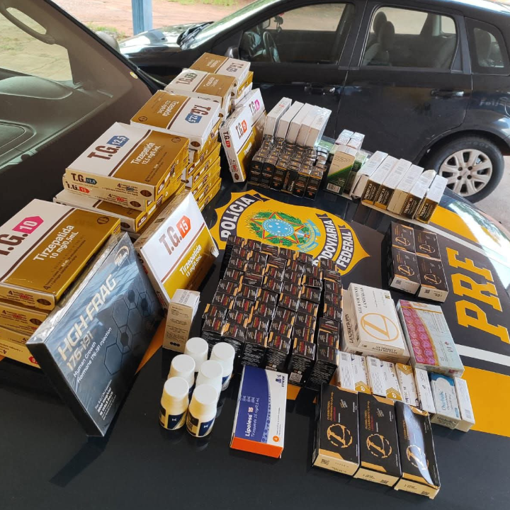 PRF apreende carga de medicamentos para emagrecimento em Água Clara