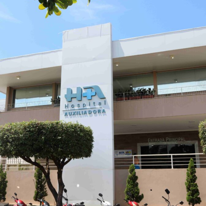 Funcionários denunciam atraso salarial no Hospital Auxiliadora